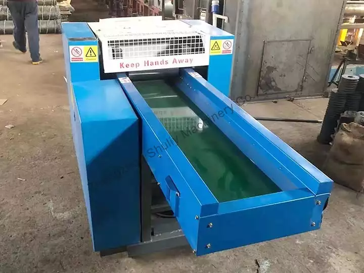 inlet of waste cloth cutting machine