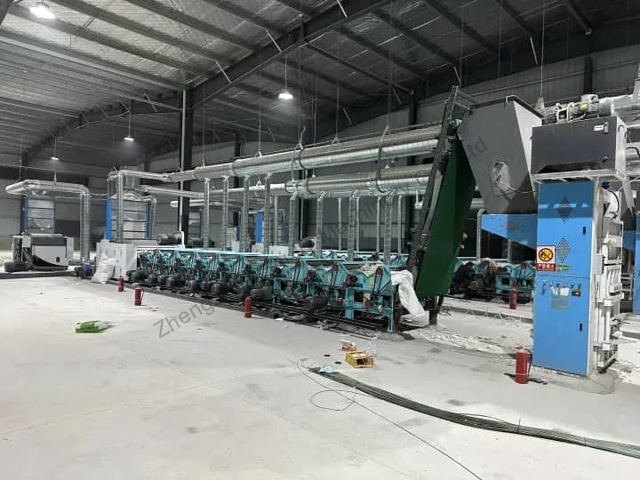 textile waste recycling machine in factory