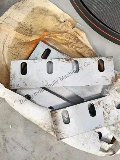blades used for crushing plastics